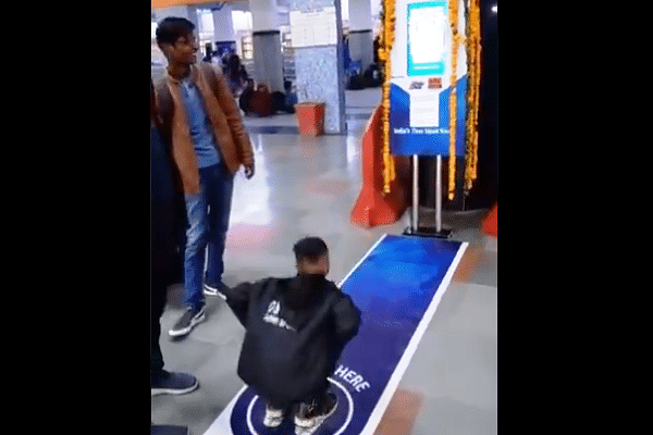 Fitness machine installed at Anand Vihar railway station (Video screengrab)