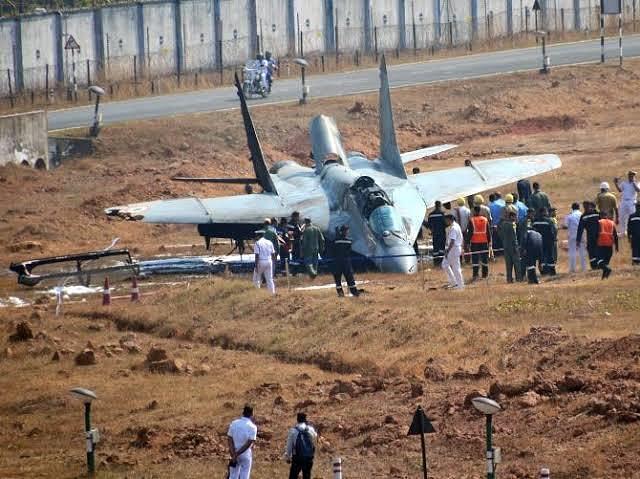 Crashed MiG-29K at the site (Twitter/@neeraj_rajput)
