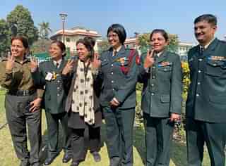 BJP MP Meenakshi Lekhi with petitioners. She fought the case in favour of the women officers (Source: Twitter)