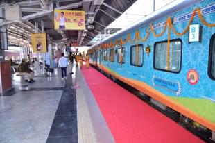 Kashi Mahakal Express (Pic Via Twitter)