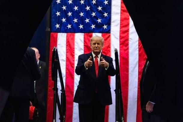 Donald Trump (Facebook) 