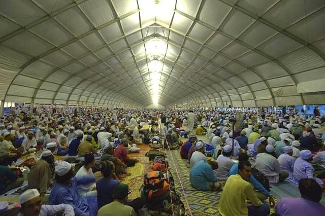 A gathering of the Ijtimak Tabligh in Malaysia. (Wikimedia Commons)&nbsp;