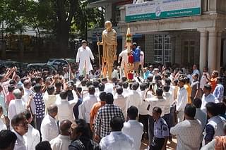 Mass gathering by Congress workers at KPCC office (Karnataka Congress)