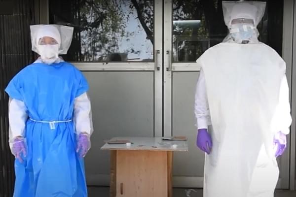 Polythene Base PPE Kits developed by IIT Kanpur (Pic Via Pipeskit.org)