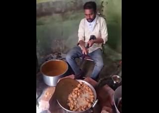 Virendra Kumar cooking food on Sunday (5 April)