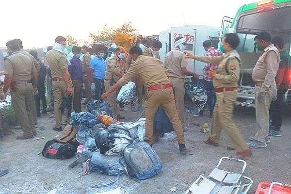 Scene from the accident (Alok Pandey/Twitter)