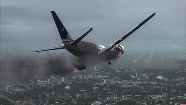 PIA’s Airbus A320 before crashing in Karachi (video screengrab via Twitter)