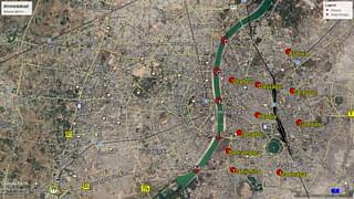 Ahmedabad Map 1: Major hotspots and sealed bridges as on 04 May 2020. Shahpur, where the stone-pelting occurred, is close to Gandhi Bridge.&nbsp;