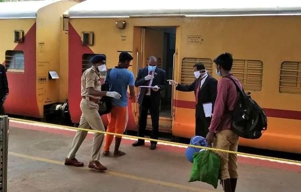 A Shramik Special train.  (SouthWestern Railway/@SWRRLY/Twitter)