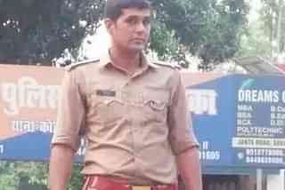 Constable Vatan Pawar (Image via Twitter)