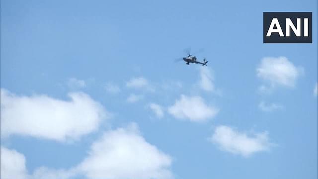 Apache Helicopter in Ladakh (@ANI/Twitter) 