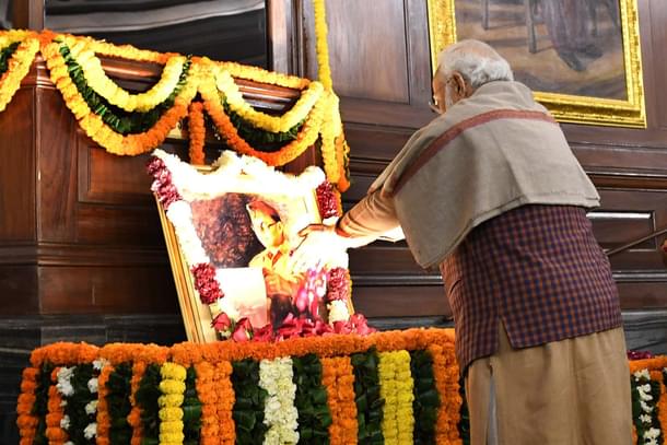 PM Modi paying tributes to Veer Savarkar. 