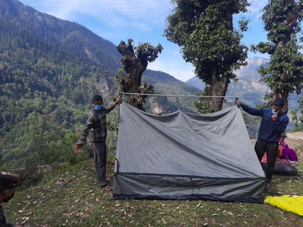 Mukesh, the ‘pradhan’ of Agora, pulled out 17 tents to provide ‘single quarantine’.