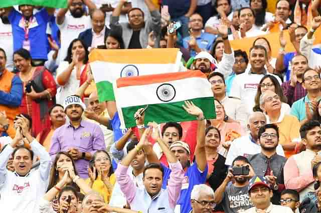 Indian Diaspora at the HowdyModi event (@narendramodi)