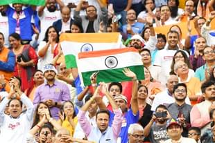 Indian Diaspora at the HowdyModi event (@narendramodi)