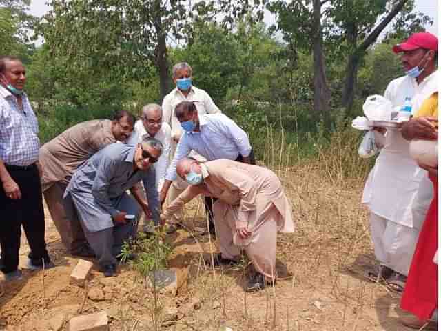 Foundation being laid for the first Hindu temple in Islamabad. (Picture: @OrgSarifm) 