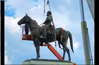 Stonewall Jackson Statue (Image via Twitter)