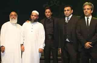 Shahruk Khan (centre), ISI-backed Kashmiri separatist Tony Ashai (right) [Picture via Twitter]
