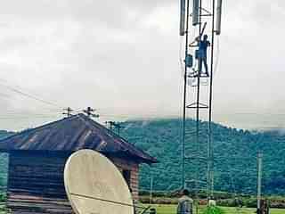 A solar powered mobile tower in Arunachal Pradesh's Vijaynagar (Twitter/@ChanglangIpr)