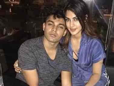 Showik and Rhea Chakraborty