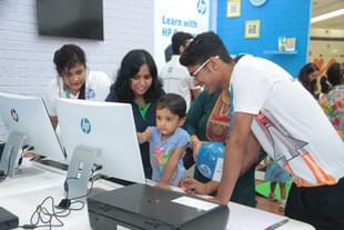 An HP product exhibition (Facebook)