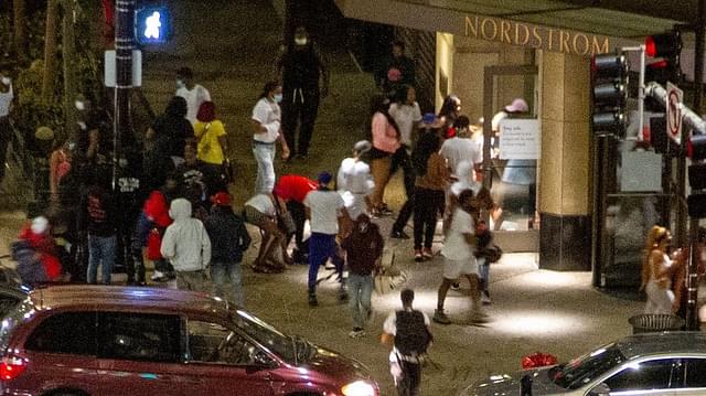 Looting in Chicago
