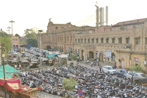 Nagpur railway station.