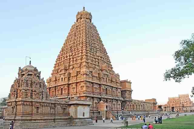  Thanjavur Brihadeeswara (Jean-Pierre Dalbéra/Wikipedia)