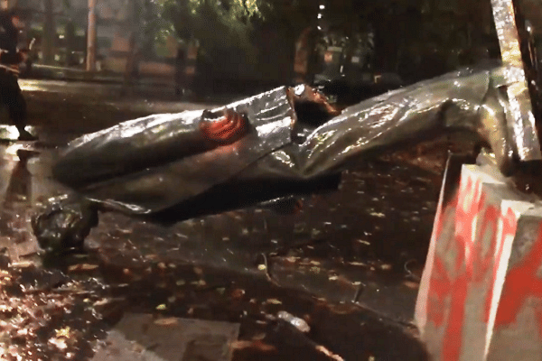 Toppled Lincoln statue
