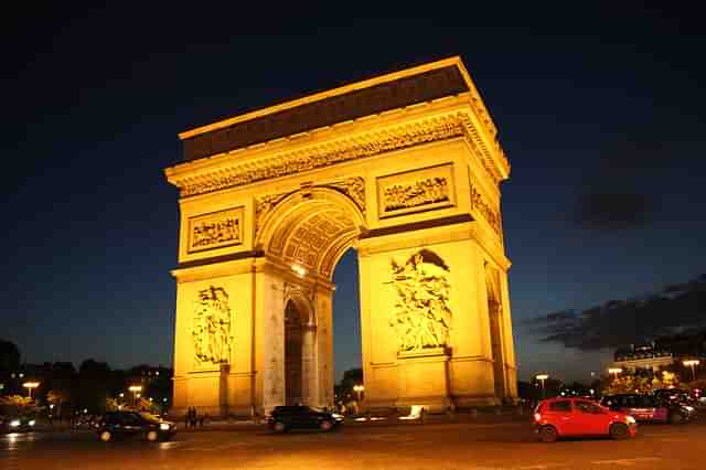 Arc de Triomph (Wikimedia Commons) 