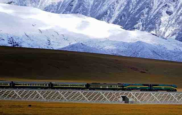 Trian on the Tibetan plateau.&nbsp;