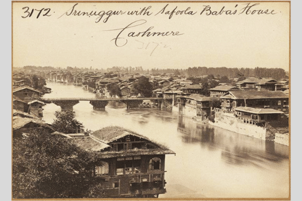 Figure 1. Srinagar, Kashmir, in the pre-famine years (Photograph: Francis Frith, 1875)