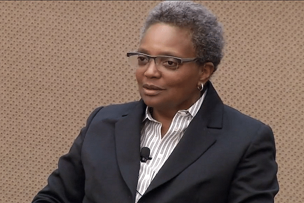 Chicago Mayor Lori Lightfoot (MacLean centre/Wikimedia Commons)
