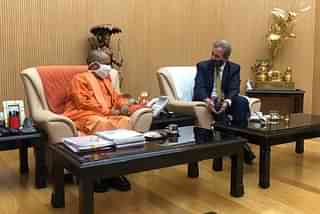 Australian high commissioner Barry O'Farrell with UP CM Yogi Adtiyanath (@AusHCIndia/Twitter)