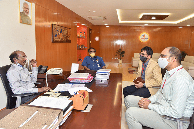Skyroot Aerospace speaking to ISRO chairman K Sivan (Photo: Twitter/Skyroot Aerospace)