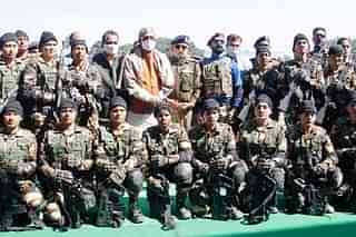Uttarakhand CM Trivendra Singh Rawat with All Women Anti-terrorism Commando Squad (@tsrawatbjp/Twitter)