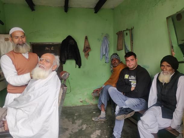 On extreme left is Abdul Qadeer, to his right in the chair is Mohammad Shahid. Shere Zabaan is the one sitting on bench wearing an orange shawl and lungi.