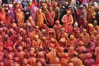 Holi celebrations at Nandgaon temple (Flickr) 