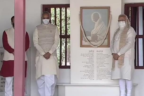 PM Modi at Sabarmati Ashram, Ahmedabad at launch of Amrit Mahotsav of independence (Source: @ANI/Twitter)