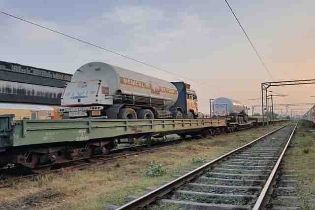 An oxygen express with Oxygen tanker on it (representative image)