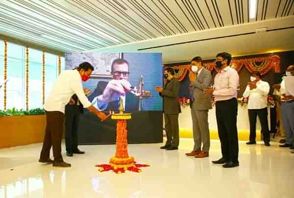 Telangana IT Minister KTR and CEO of Medtronic Geoff Martha inaugurating the facility in Hyderabad (@GeoffMartha/Twitter)