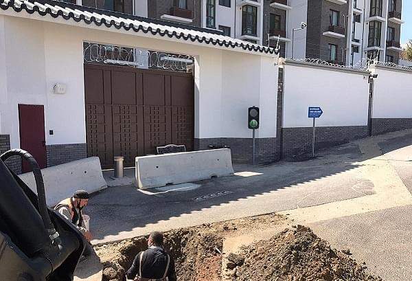 Ankara city administration stopping the water supply to Chinese embassy (@haskologlu/Twitter)