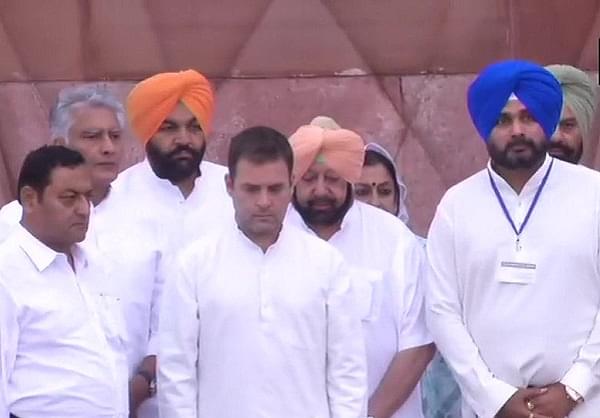 Punjab CM Captain Amarinder Singh and Congress leader Navjot Singh Sidhu with Rahul Gandhi (ANI)