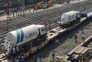 An oxygen tanker at a railway station.