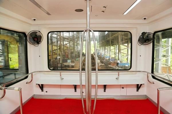 Inside vistadome coach (@PiyushGoyal/Twitter)