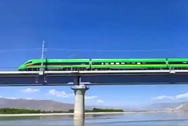 Trial on Lhasa-Nyingchi rail line. 