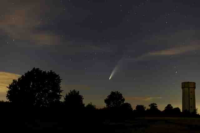 Representative image of Comet Neowise from 2020