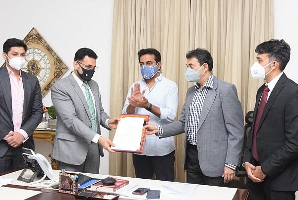 Officials of the company and state govt signing an MoU (@KTRTRS/Twitter)