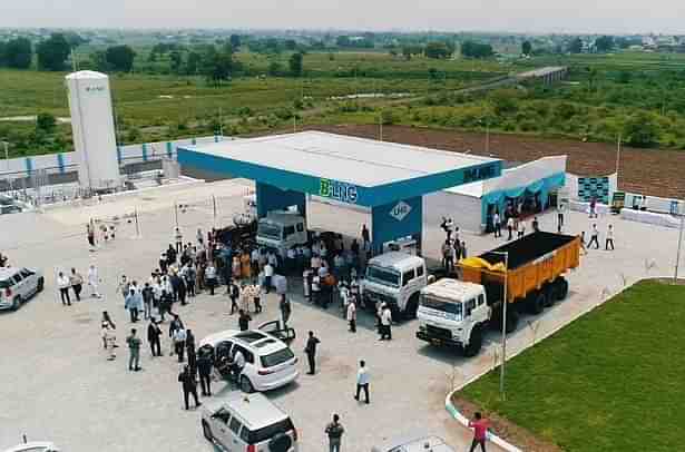 India’s first private LNG pump At Nagpur (@Nitin_Gadkari)