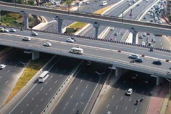 The Delhi Meerut Expressway. (pic via Twitter)